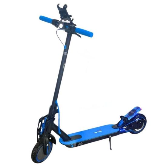 صورة سكوتر كهربائي وقوف